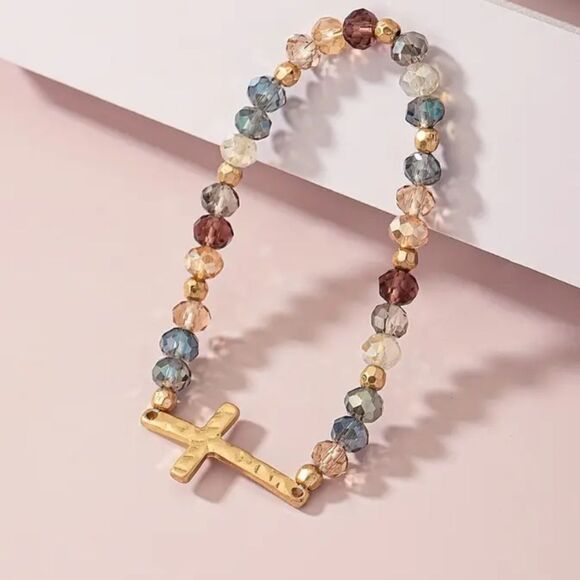 ✨🆕✨ BoHo Glass Beads Stretch Bracelet With Cross ✨ available in a few colors ✨ - Picture 6 of 13